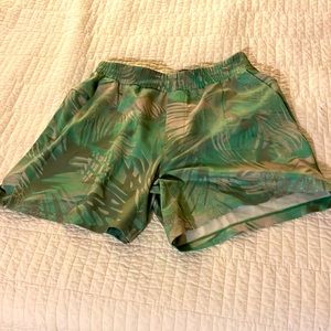 Lululemon Men’s 5” Chanel Cross Swim Trunk
